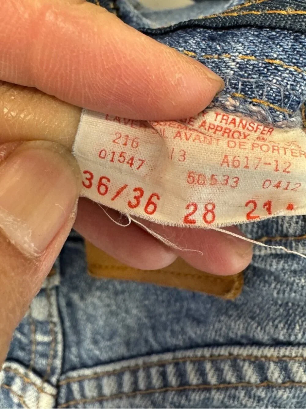 Vintage Levi’s 533 90s Denim Jeans Blue Straight Leg Size 28 Light Wash Relaxed